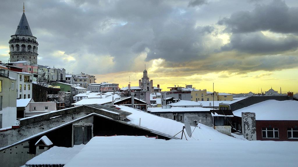 Galata West Hostel Istanbul Exterior photo